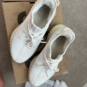 White Yeezy Boost 350 size 7
